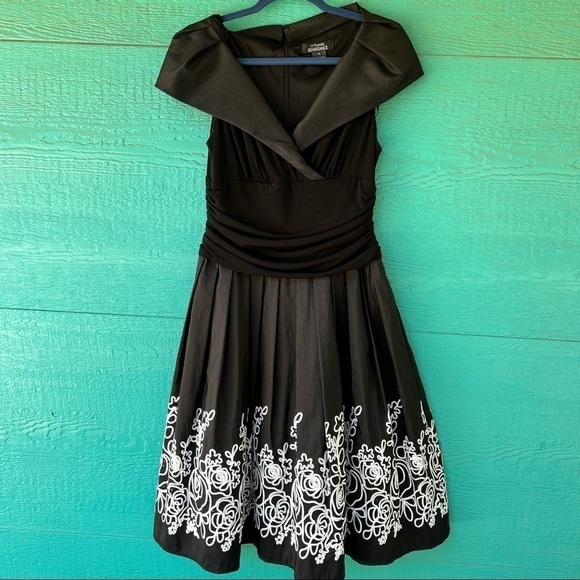 VINTAGE FAIRY DARK WHIMSIGOTH EMBROIDERED SEQUIN TULLE BLACK DRESS SIZE 10 - Picture 5 of 6